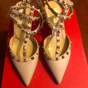 Valentino Beige Rockstud Pointed Toe Heels